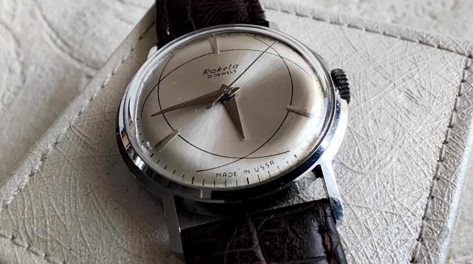 Soviet russian vintage Raketa atom watch, beautiful silver dial, 1960’s