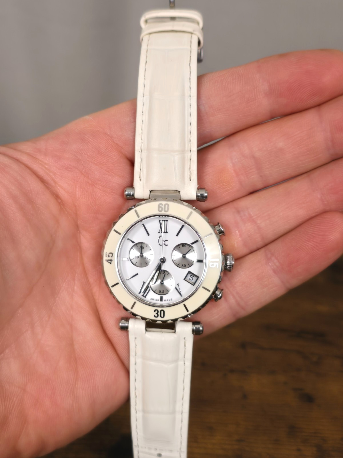 GUESS COLLECTION GC35000 SWISS MADE 13 Jewels Quartz Chronograph Watch – WORKS!