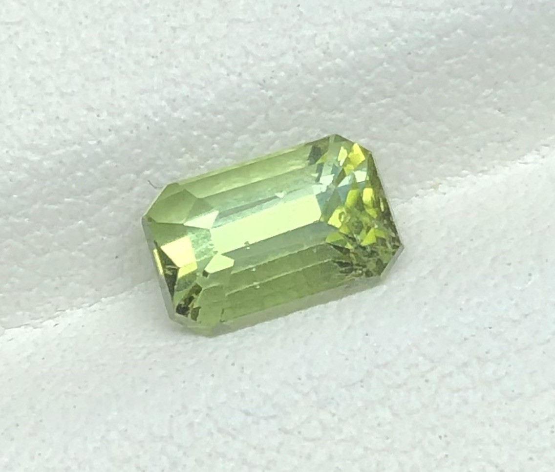 Mint Green Chrysoberyl 1.03 Ct loose gemstones