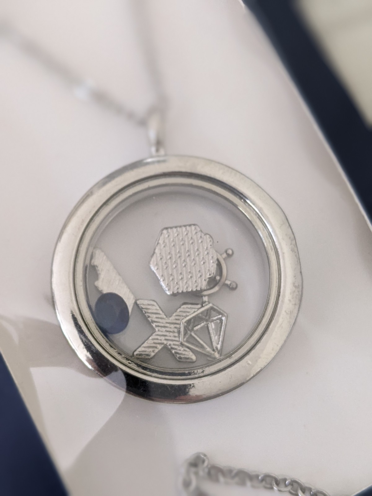 New Effy Floating Locket Necklace Containing Miniature Charms