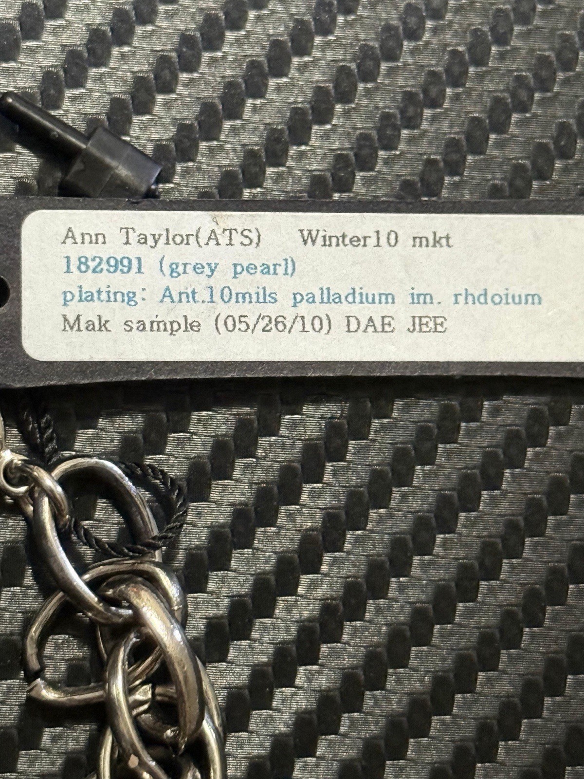 ANN TAYLOR Chain Necklace Silver Tone Rhinestone Accents Classic Career Workwear