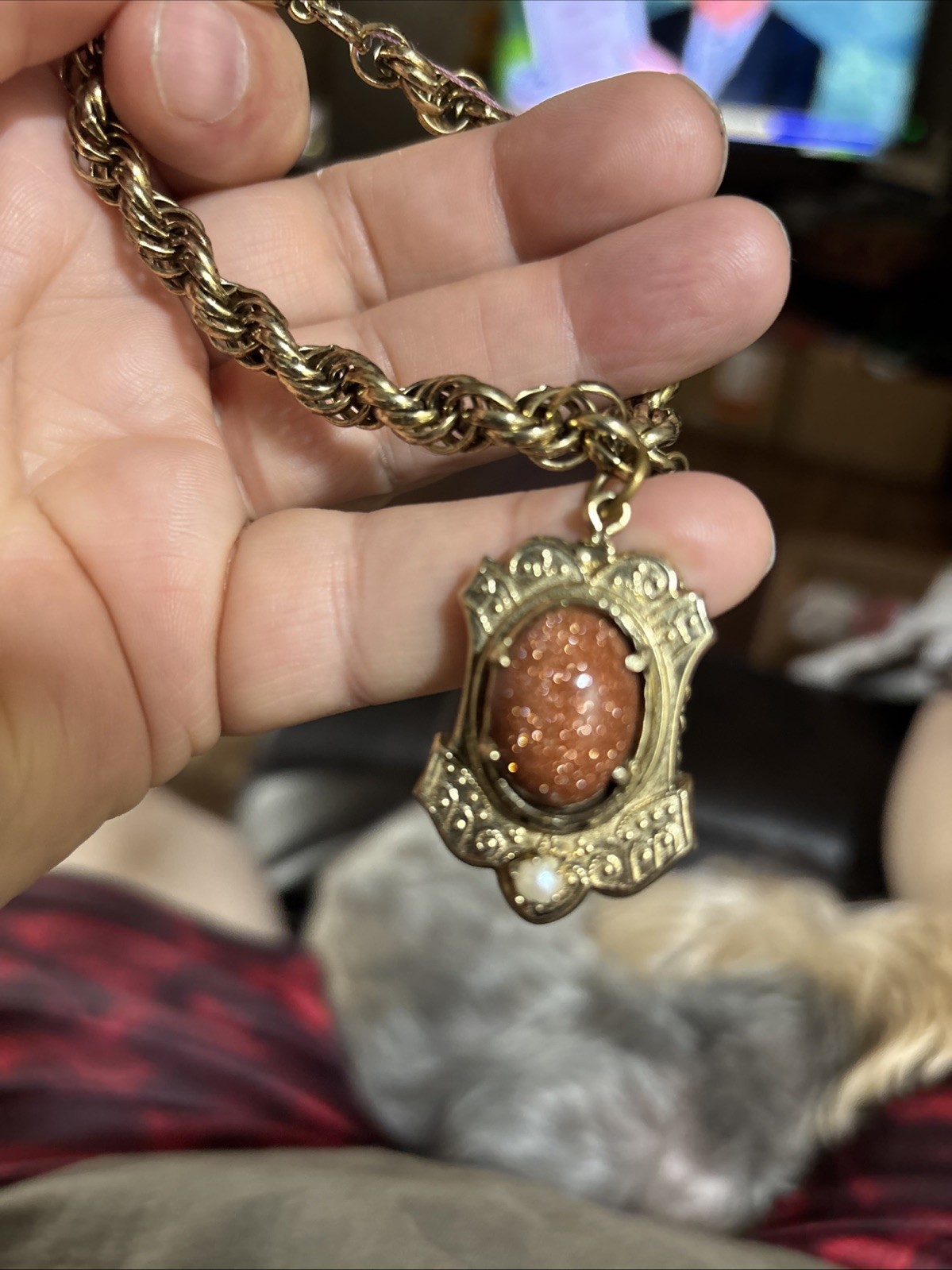 VINTAGE Gold Color Bracelet with Stone & Chain Hanging Charms 7” Long NICE