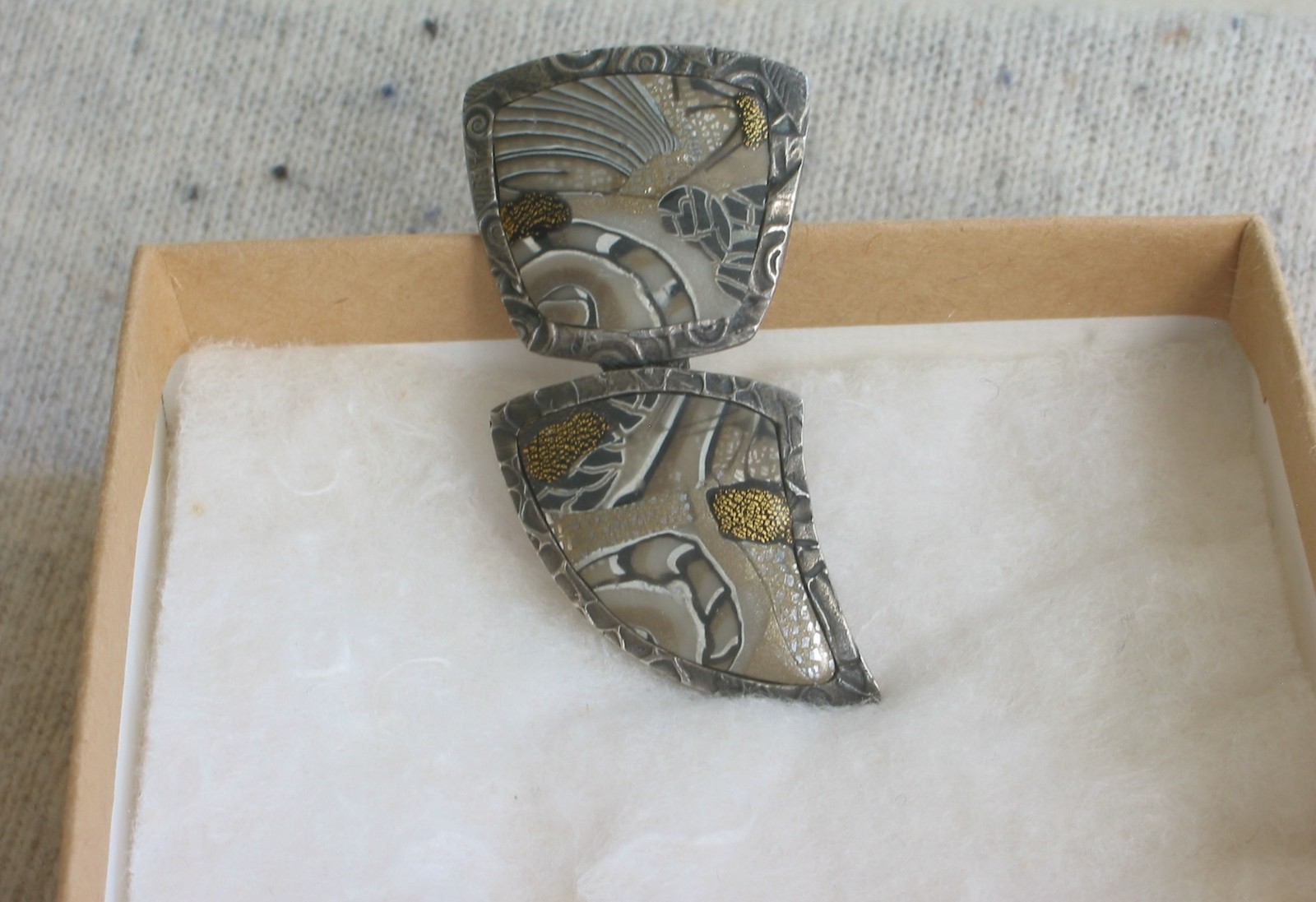 BROOCH PIN & PENDANT 2-IN-1 CONTEMPORARY ABSTRACT SIGNED MIXED MEDIA LAPEL PIECE