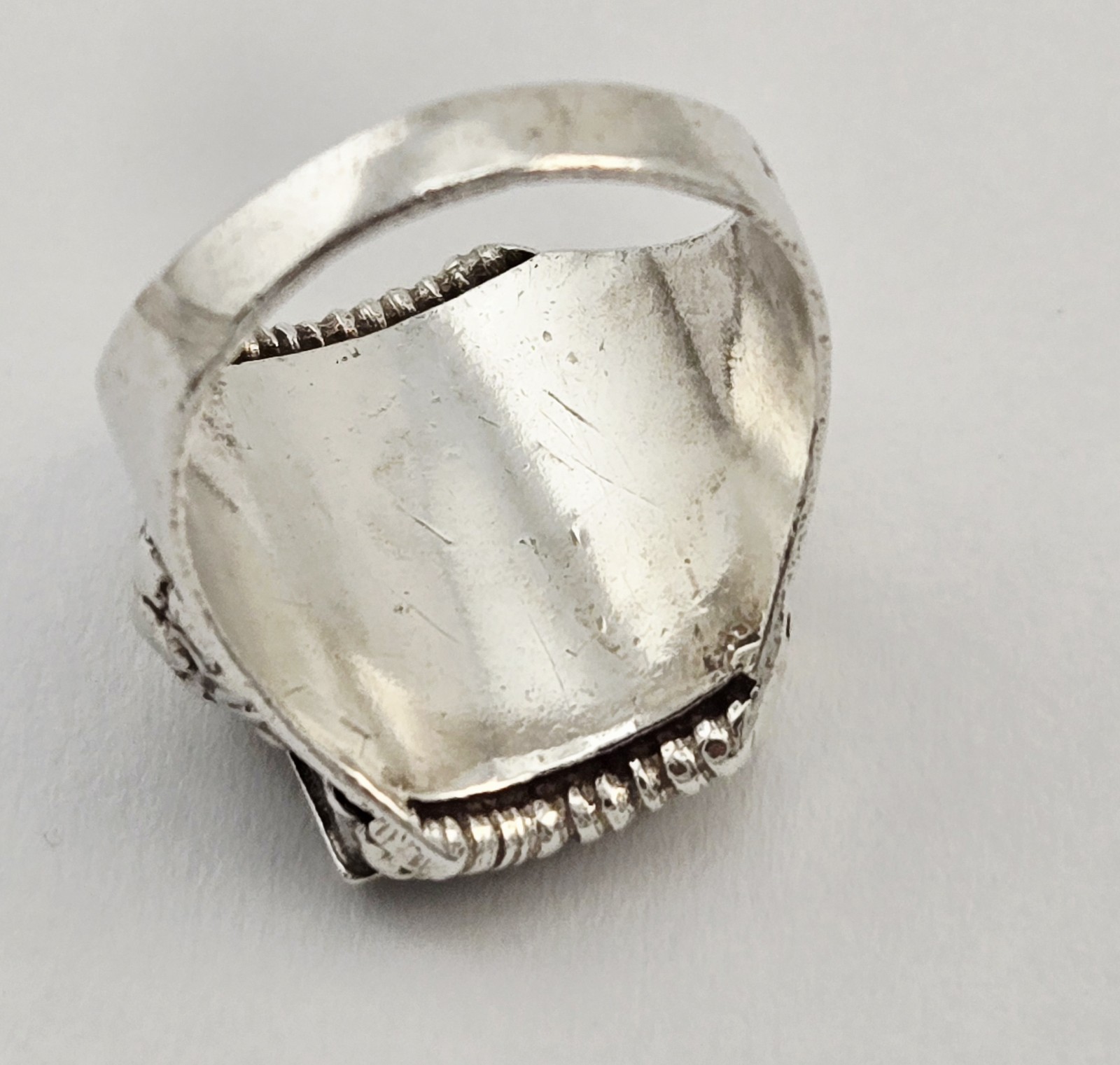 Vintage Thai Script Sterling Silver Two-tone Signet Ring Size 6.5 – 6.4g 925