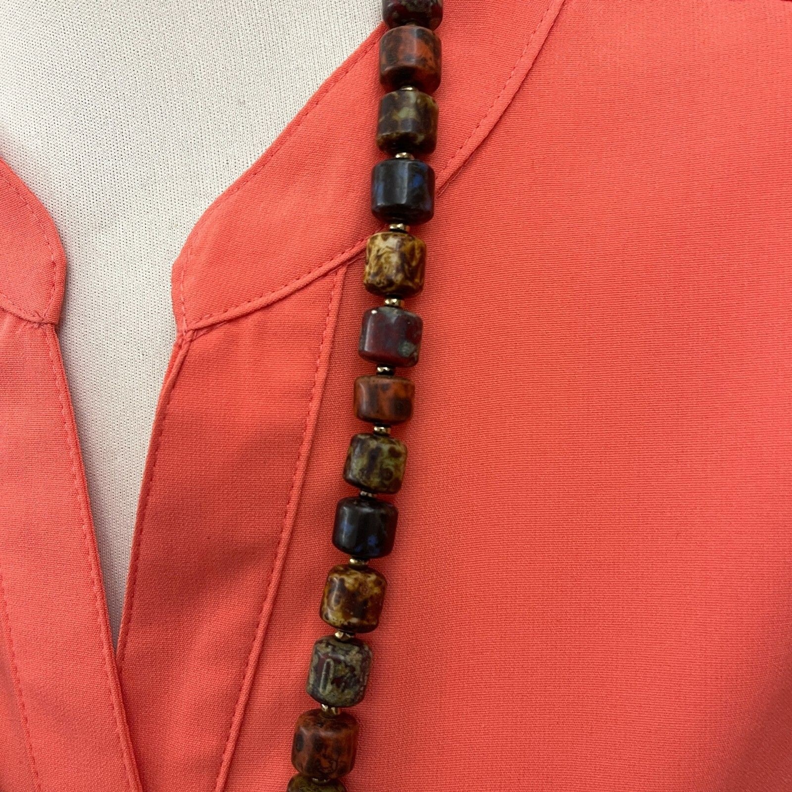 Beaded Beads Blue Brown Green Stones Women’s Fashion Necklace NWOT