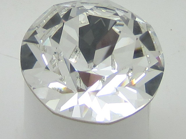 1gr. 32pp CRYSTAL (maxima) FOILED POINTED BACK PRECIOSA Rhinestones