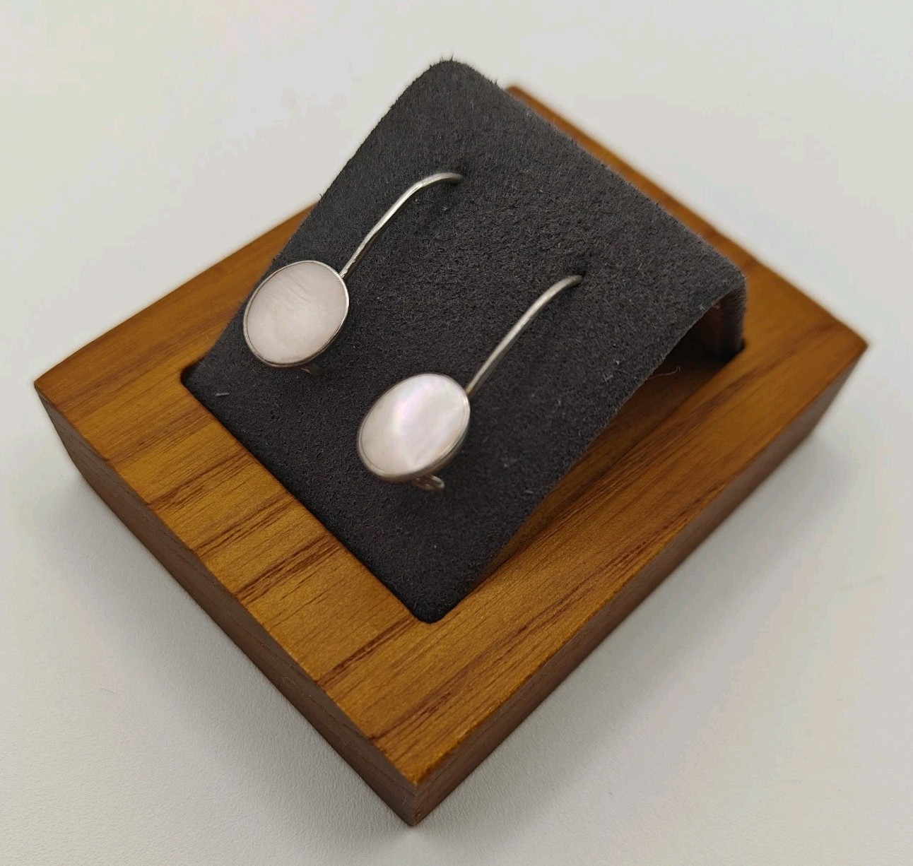 Vtg Sterling Silver 925 Mother Of Pearl Oval French Hook Earrings 1.95g