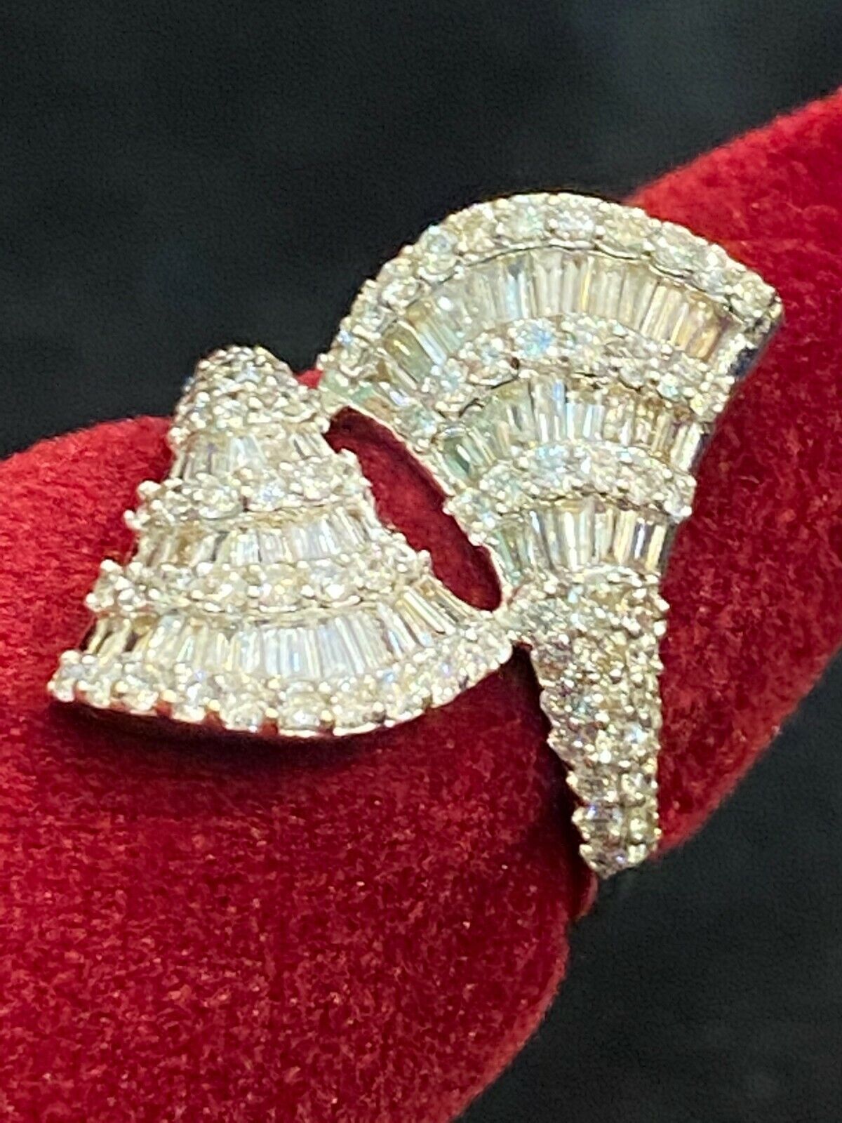 Pave 1.67 Cts Round Baguette Cut Diamonds Engagement Ring In 585 Solid 14K Gold