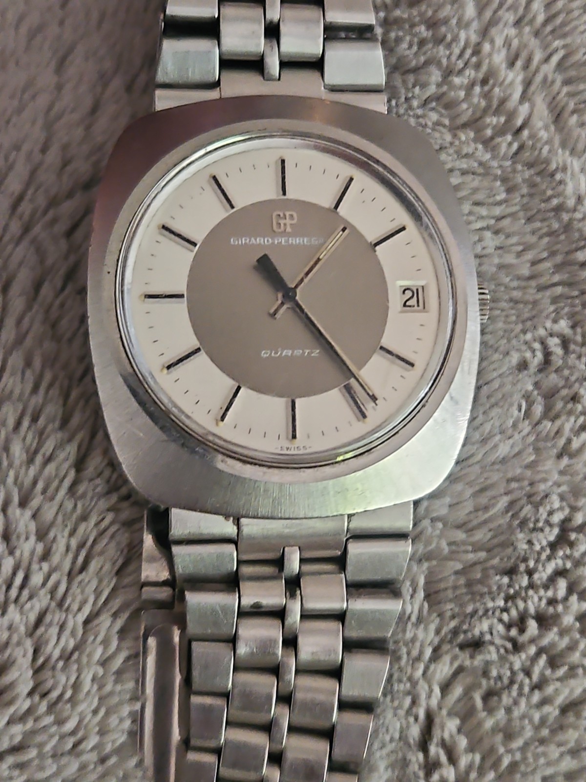 Vintage/Genuine GP Girard Perregaux, W/H Date Quartz Men’s Watch Needs Repair