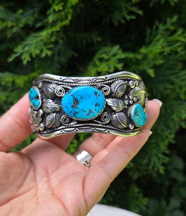 vintage handmade Navajo sterling silver sleeping beauty turquoise cuff bracelet