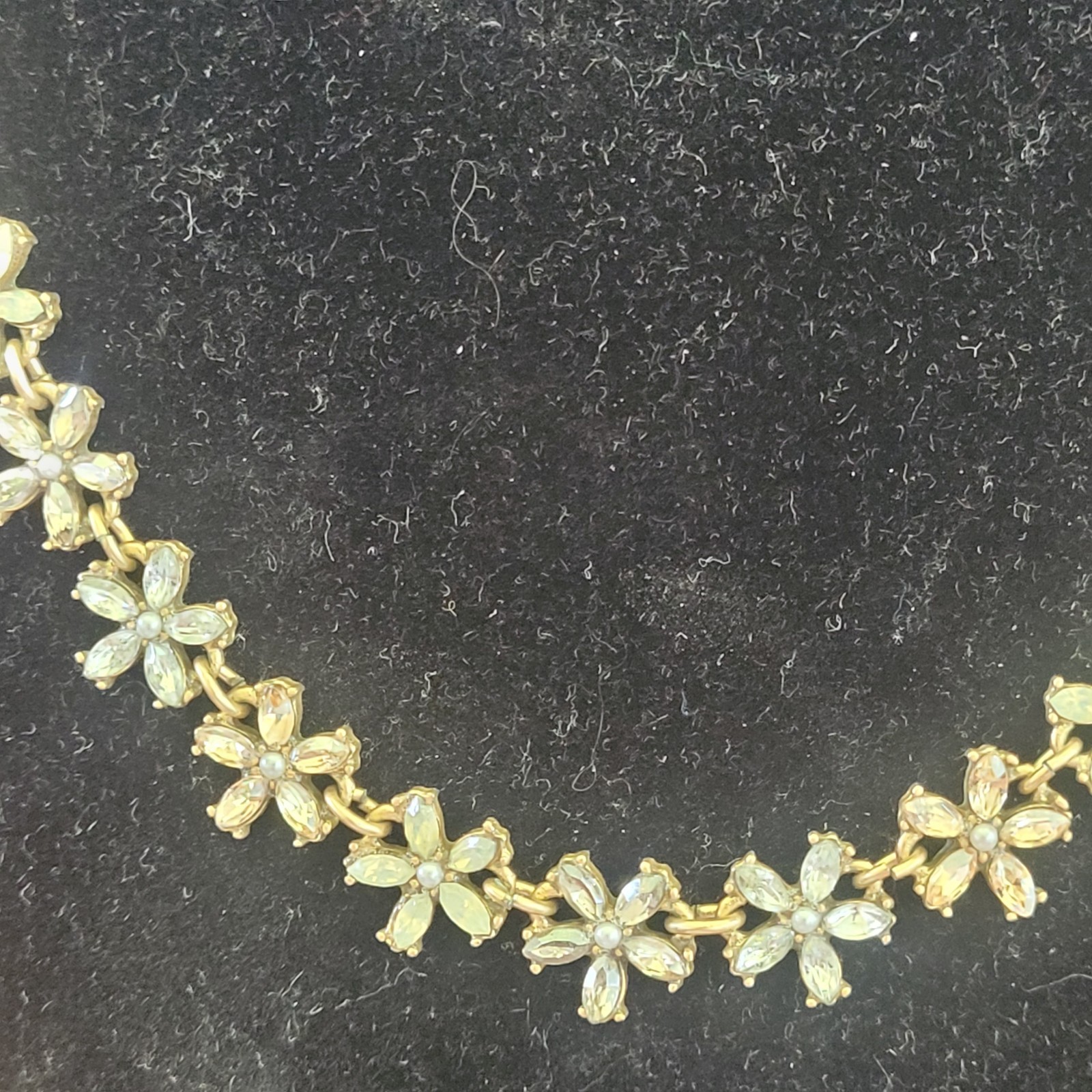 LOFT Ann Taylor Pastel Blue Rhinestone Flower Choker Necklace Silver Tone 16″