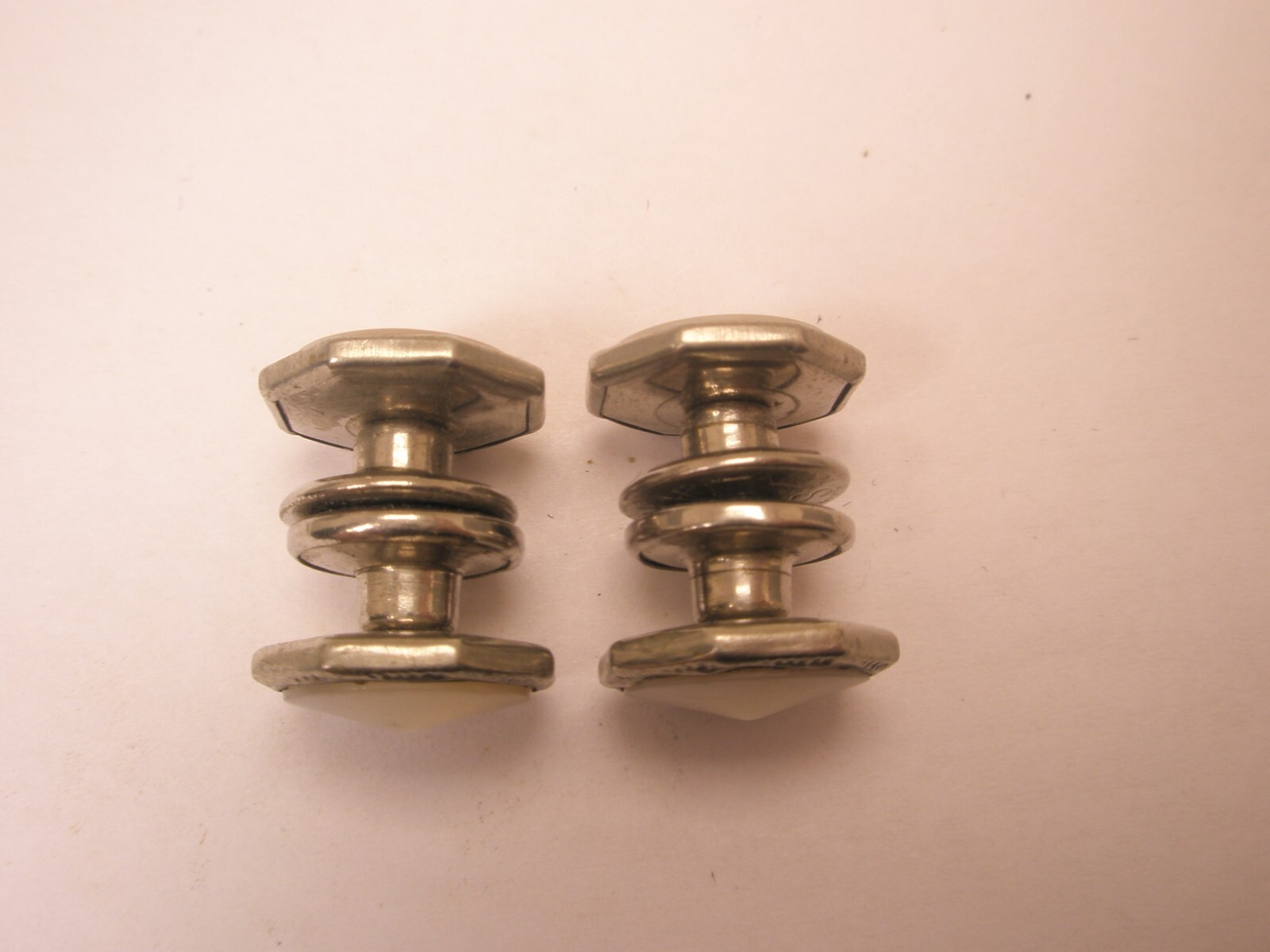 White M other of Pearl Vintage Victor/Edwardian SNAP-LINK Cuff Links kumapart