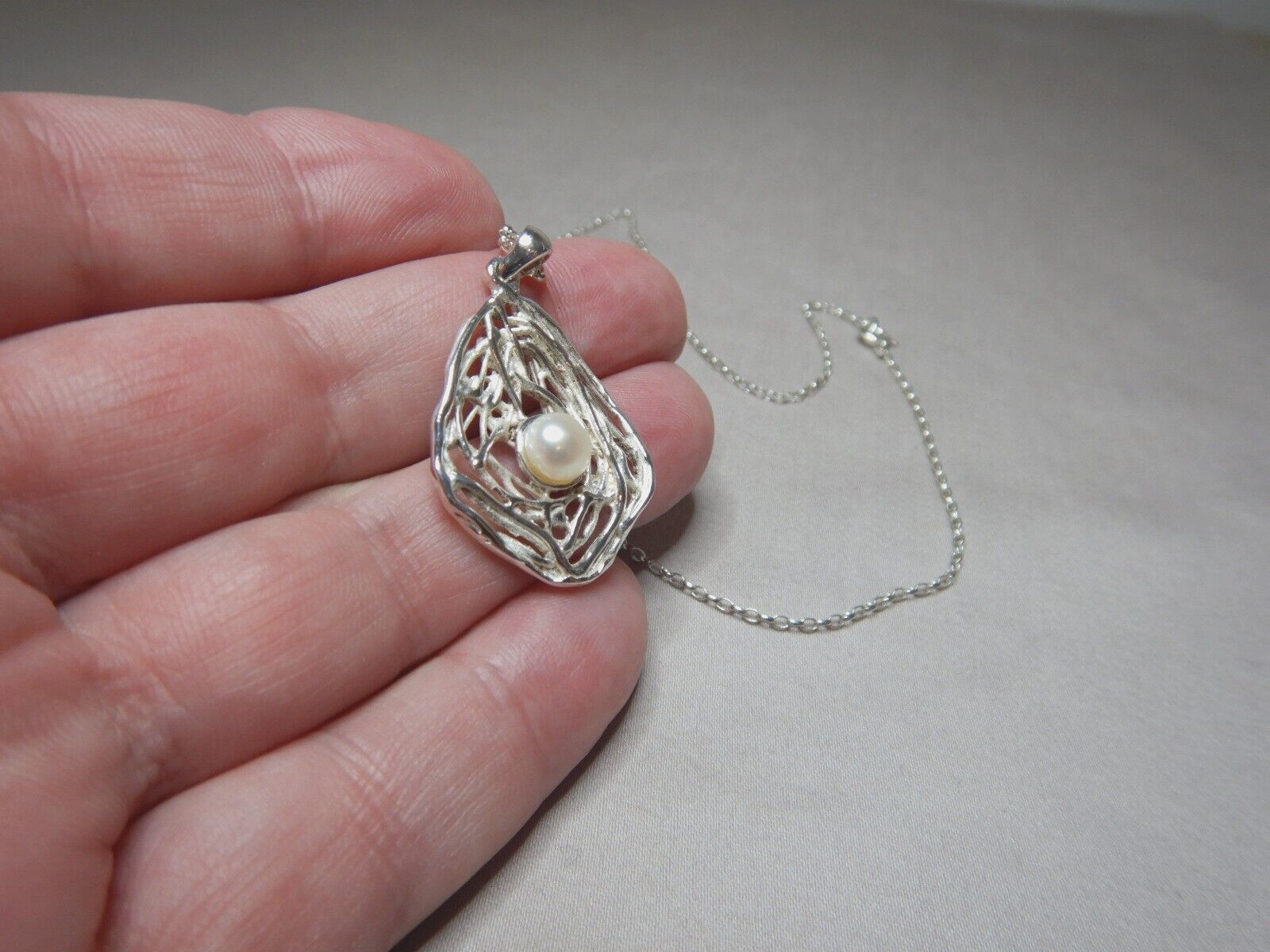 VINTAGE STERLING SILVER AND PEARL PENDANT CHAIN NECKLACE 2886