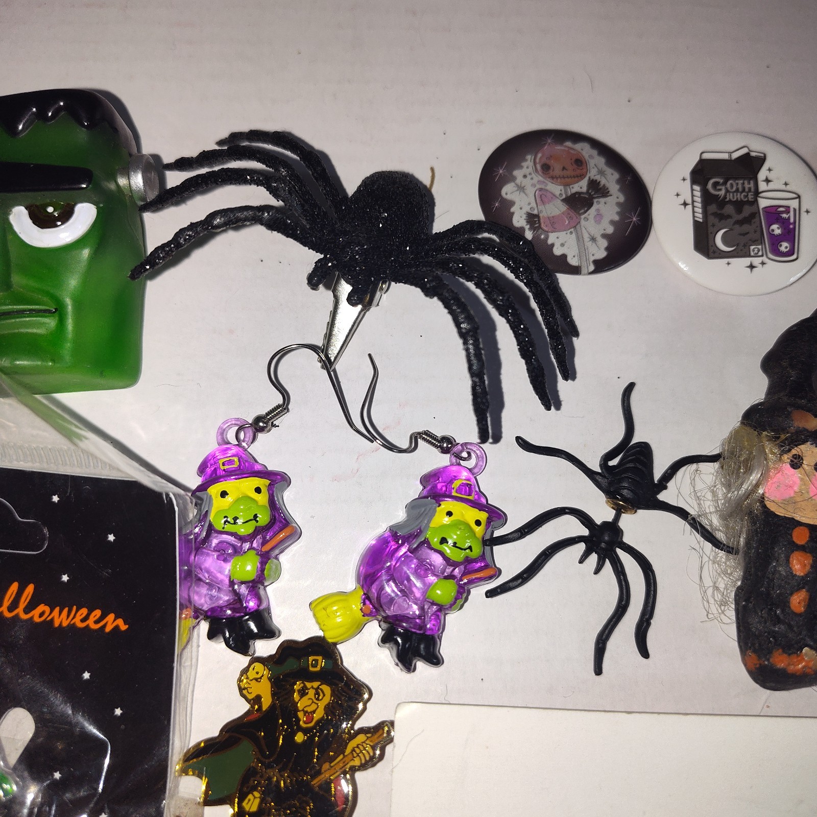 VTG Halloween Jewelry Lot 14pc Mixed Spiders Witches Hallmark Pins Earrings