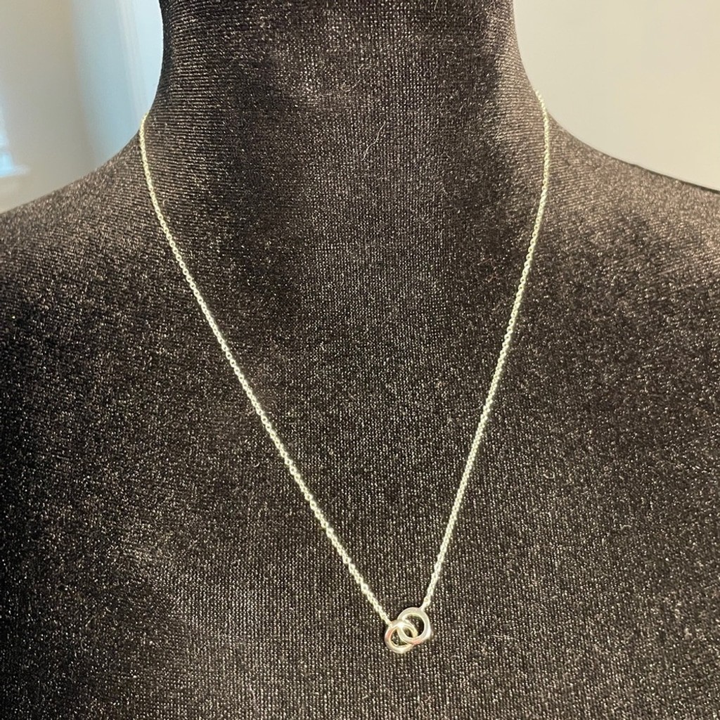 Vintage Italian Sterling Silver 925 Love Knot Double Circle 18” Chain Necklace