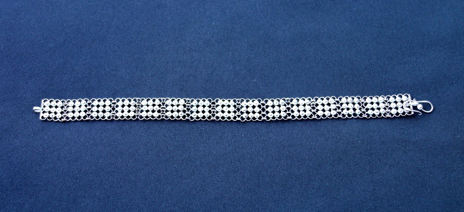 Vintage Handcrafted Ornamental Silver bracelet – India / Asia 17.5cm long