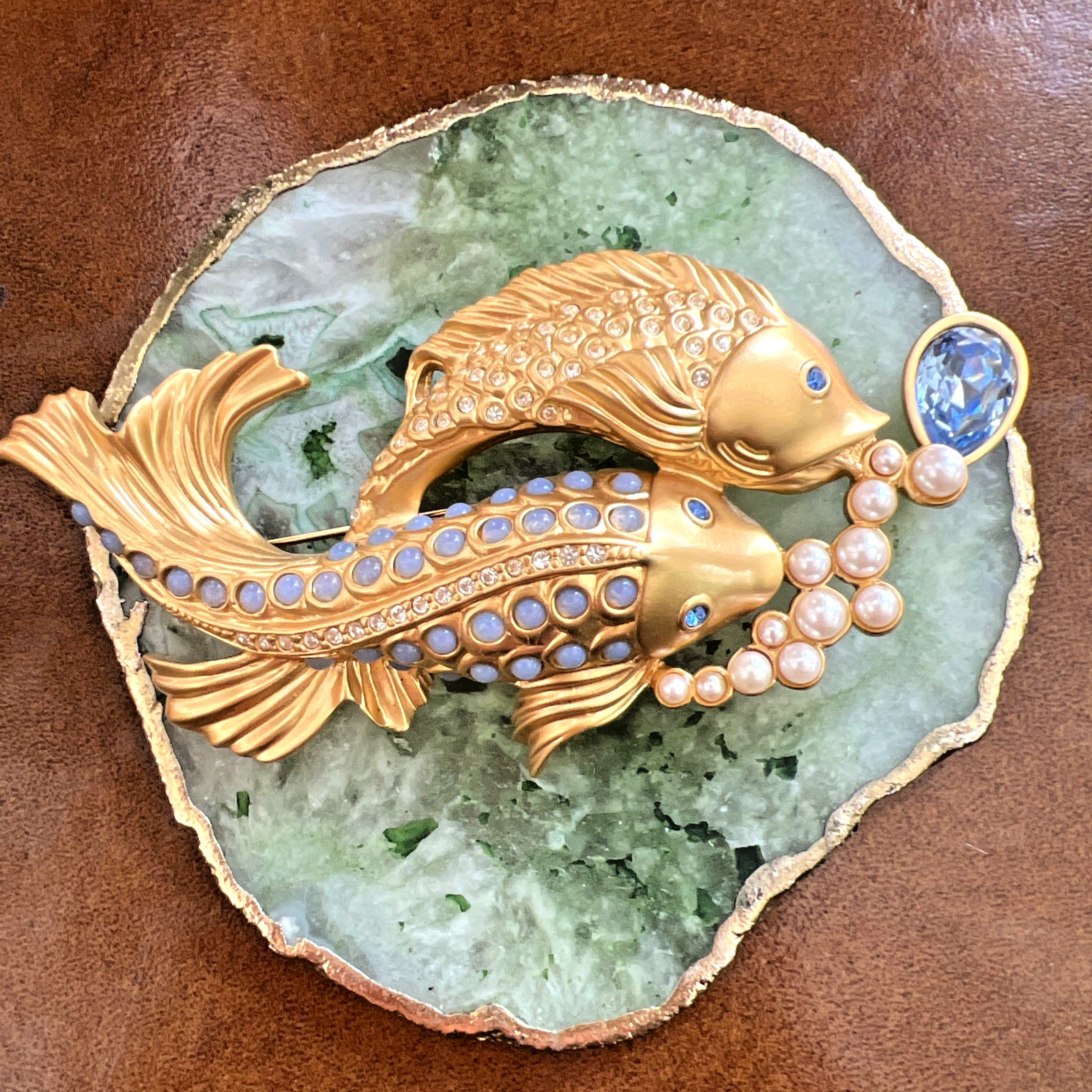 VTG. SIGNED 1990’S AVON ELIZABETH TAYLOR SHIMMERING SEA KOI FISH BROOCH
