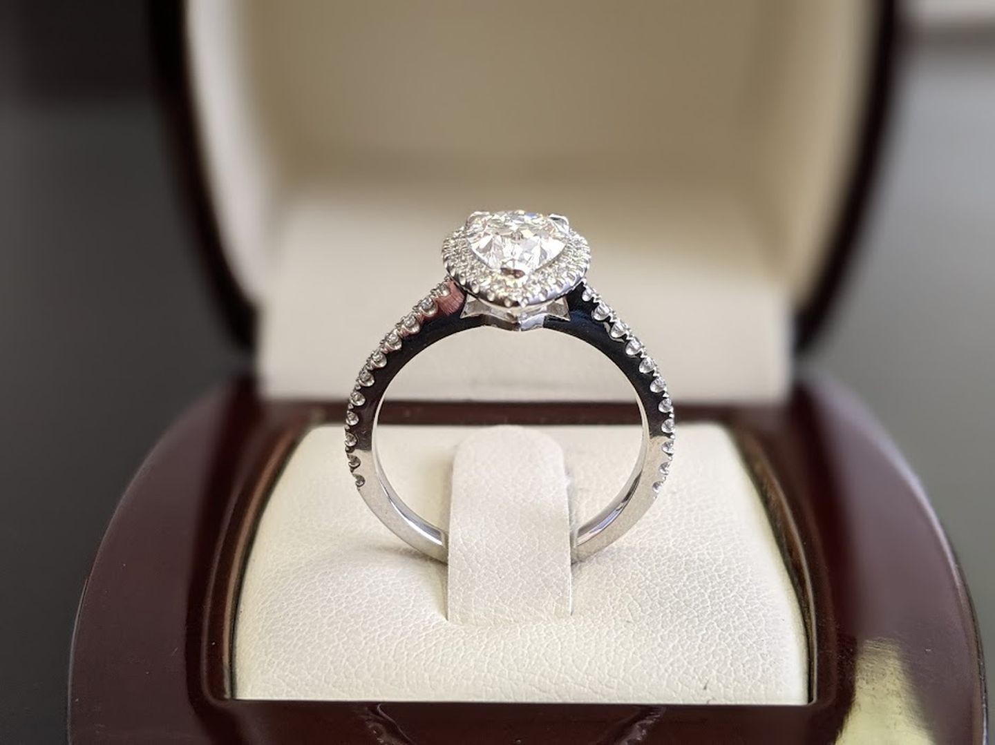 Pear Cut 3.25 Ct IGI Certified Lab Grown Diamond Engagement Ring 14K White Gold