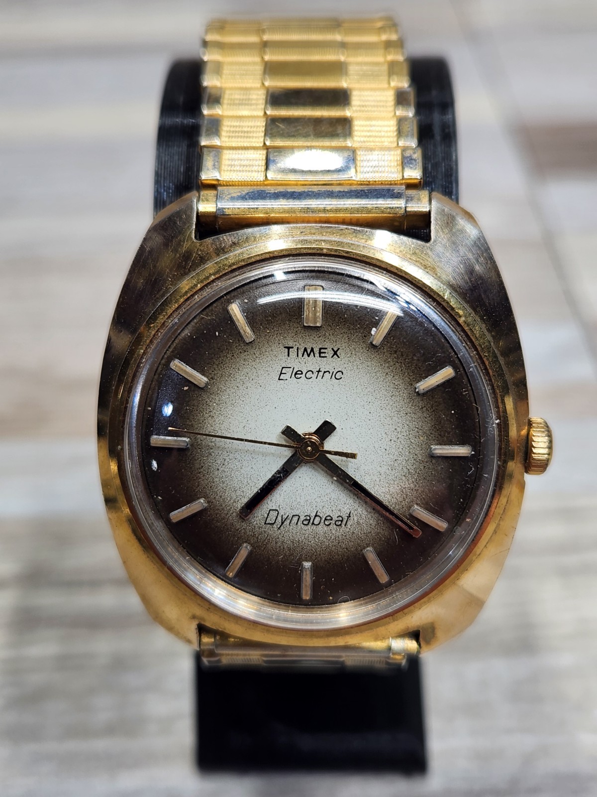 Vintage TIMEX Electric Dynabeat Men’s Watch. Gold Tone Case, 70’s, Working