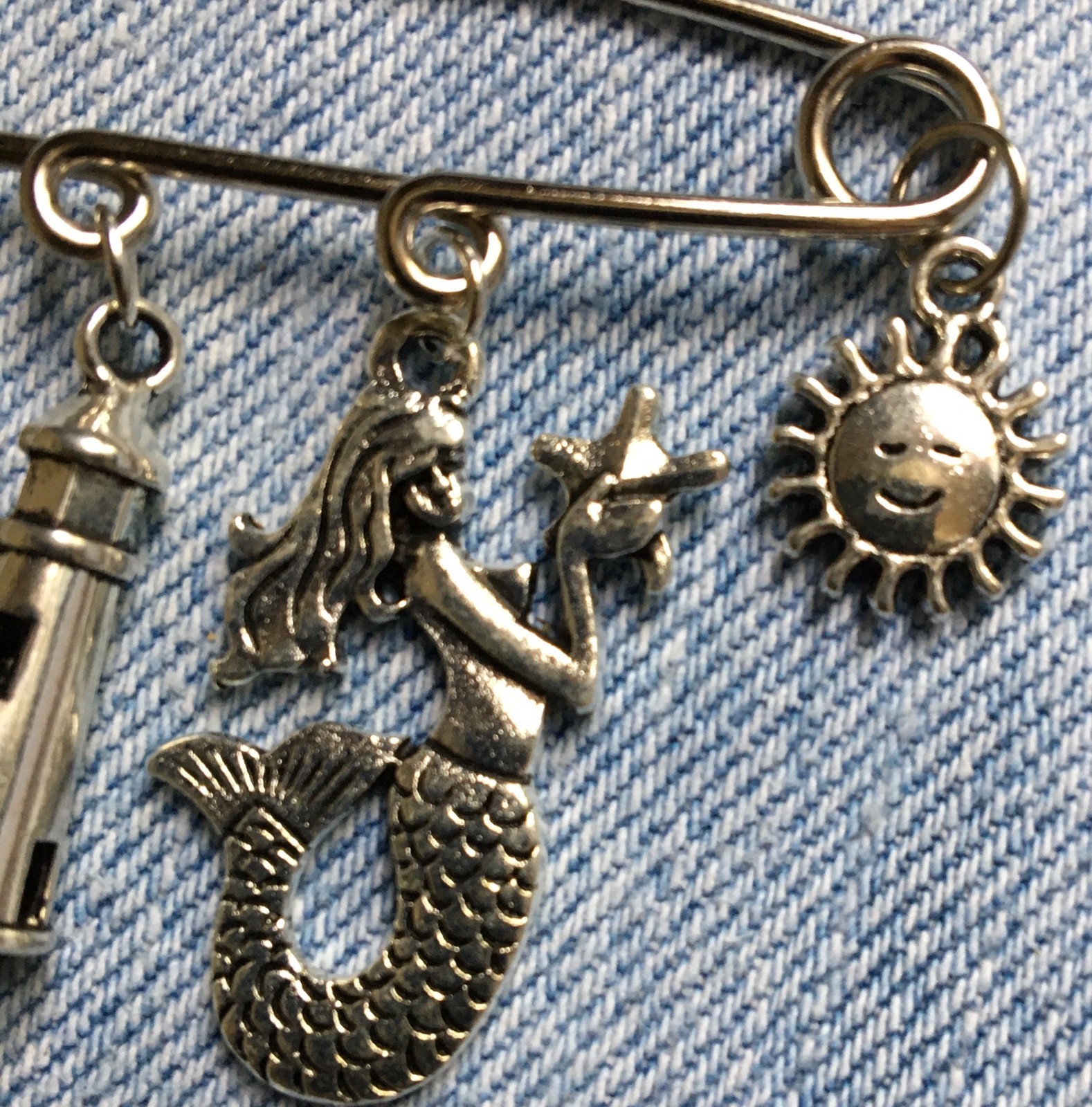 3″ BIG SAFETY PIN w/ BEACH THEME CHARMS – Hanging Lighthouse Mermaid ++