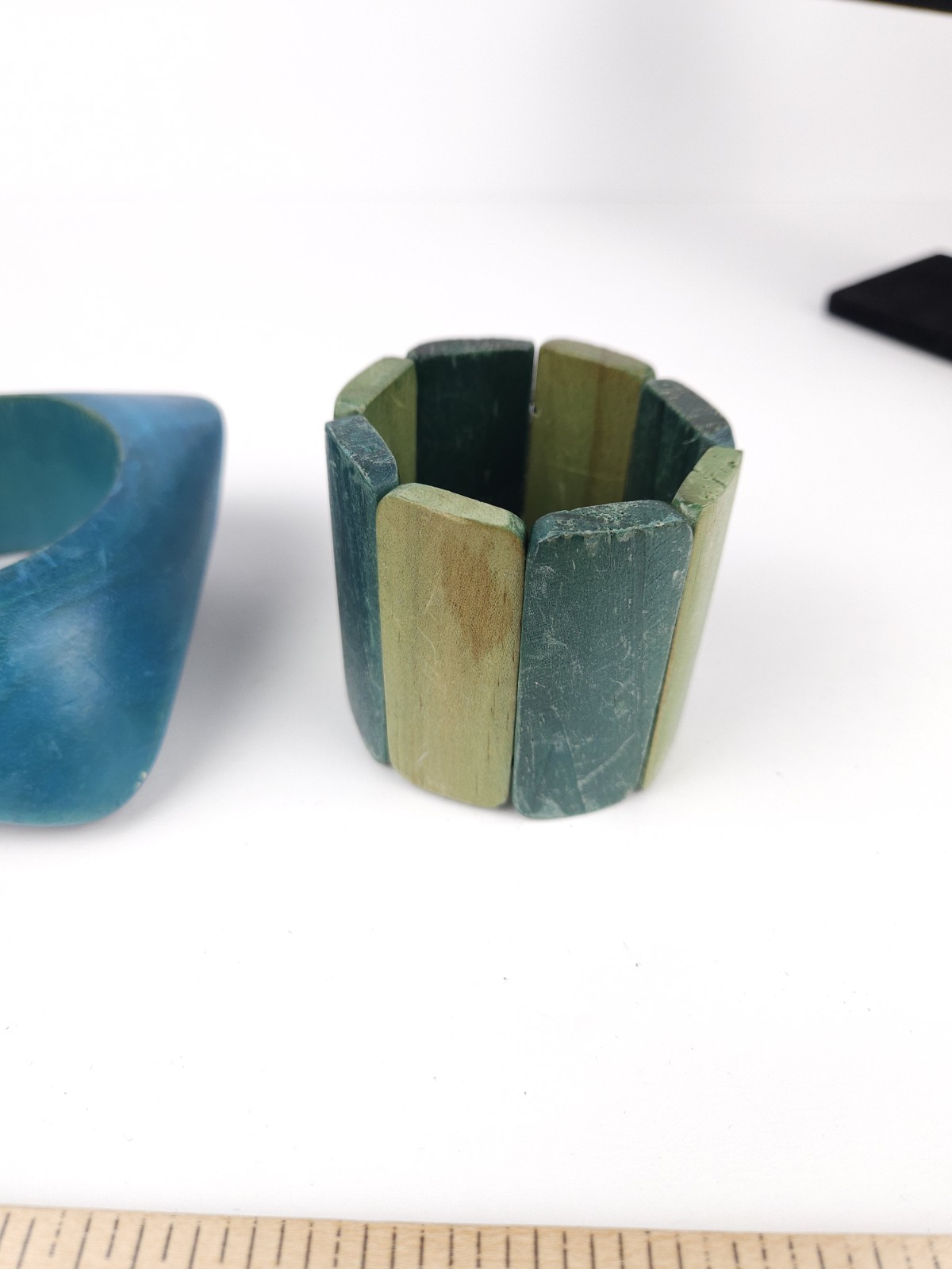 Lot Of 2 – Blue Wooden Dyed Bangle Stretch Bracelets Asymetrical Round