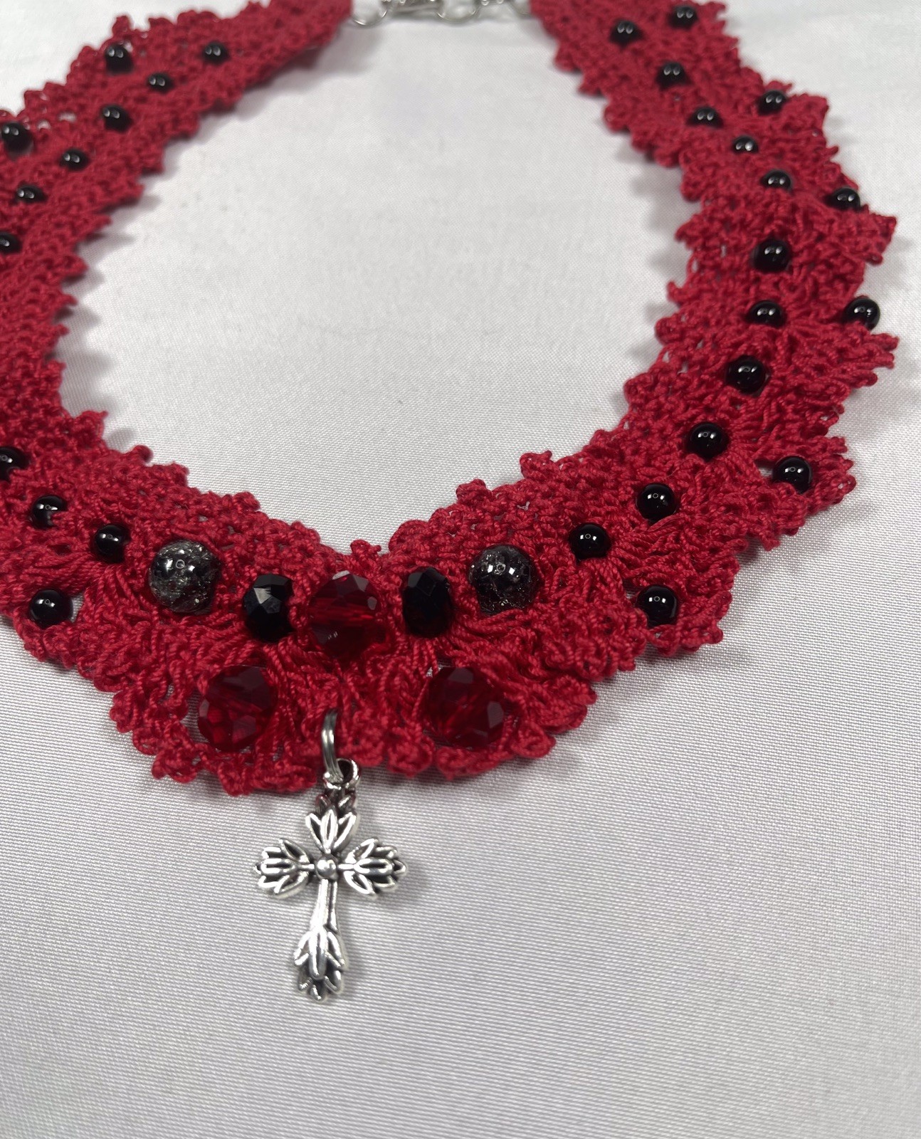 Vintage Handmade Goth Crochet Red & Black Choker Necklace by Odythia