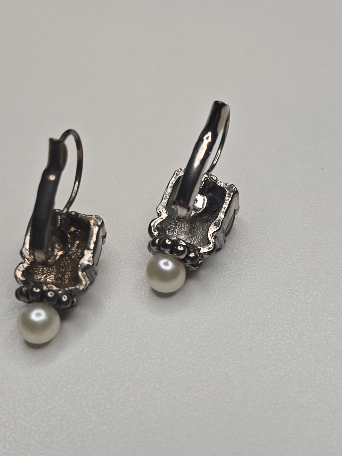 sterling silver Lagos earrings, smoky quartz stone and pearl accent.