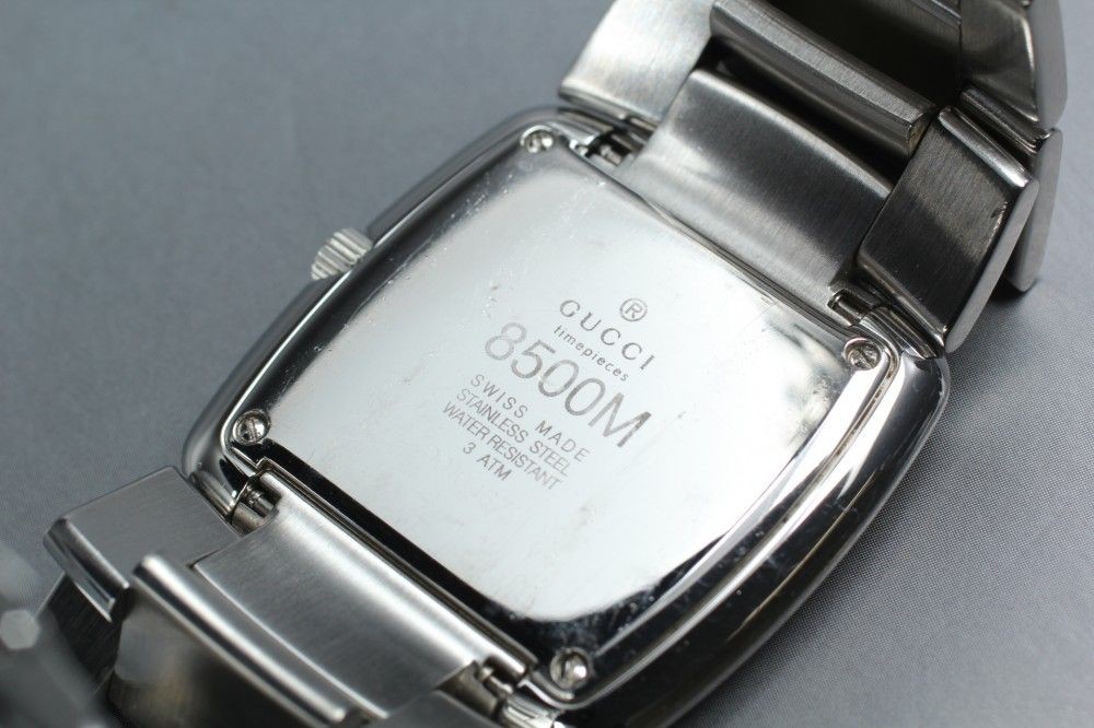 Working Item GUCCI 8500M Black Silver Date Bracelet Quartz Men’s Watch 17700