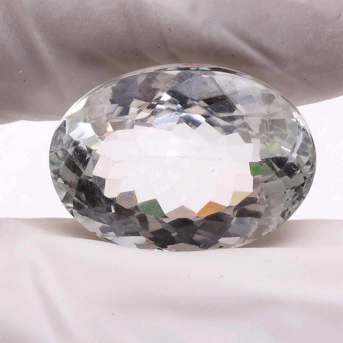 VVS 20.50 Cts Natural Topaz Untreated 19mmx13mm Oval Cut Huge Loose Gemstone