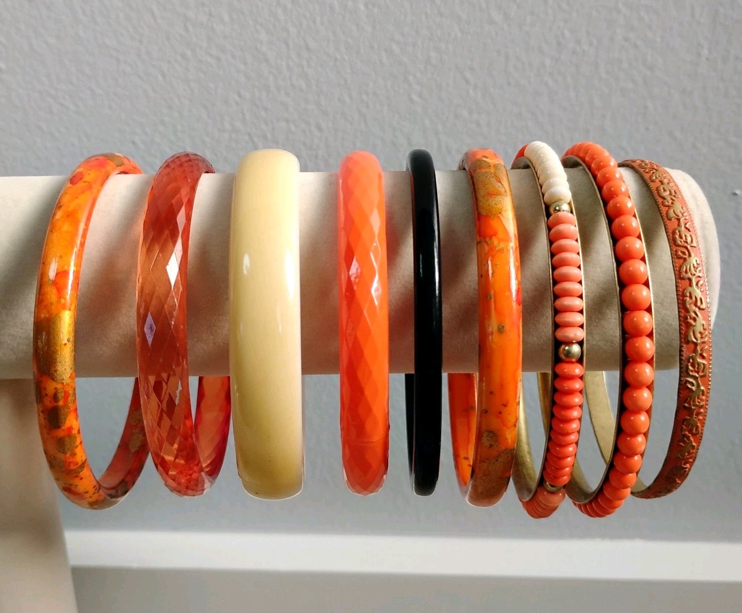 All Vintage Orange Bangle Lot Of 9 Metal Plastic Bracelets Sz 7.5-8.25