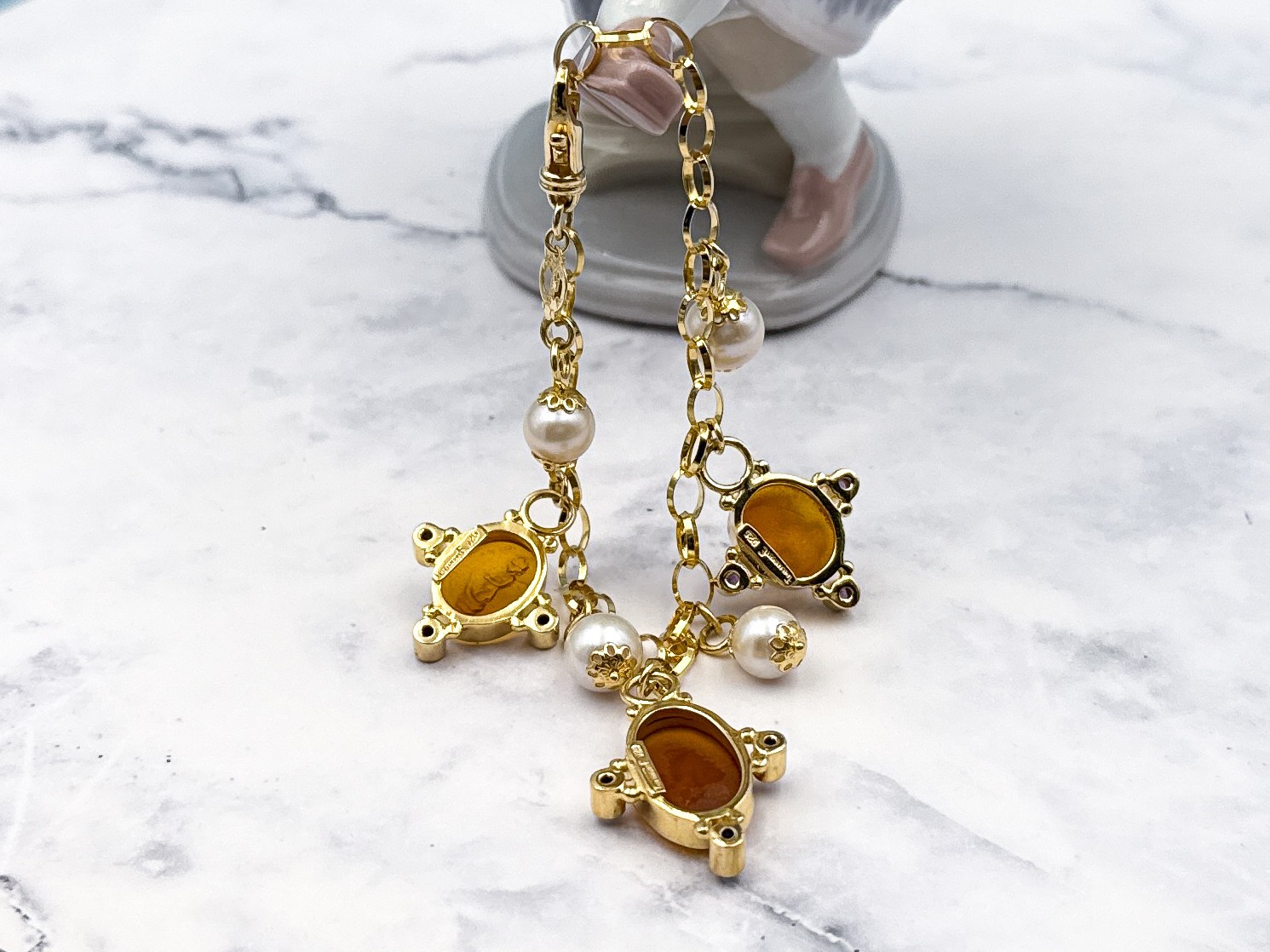 TAGLIAMONTE (LD3601B) 925SS/YGP Venetian Cameo Charm Bracelet *Pearls*Reg.$350
