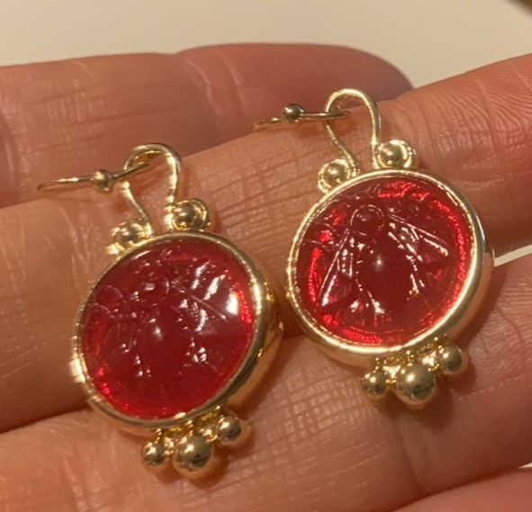 Museum Intaglio Bee Earrings Gold VTG Insect Bug Antique Boho Cottagecore Carved
