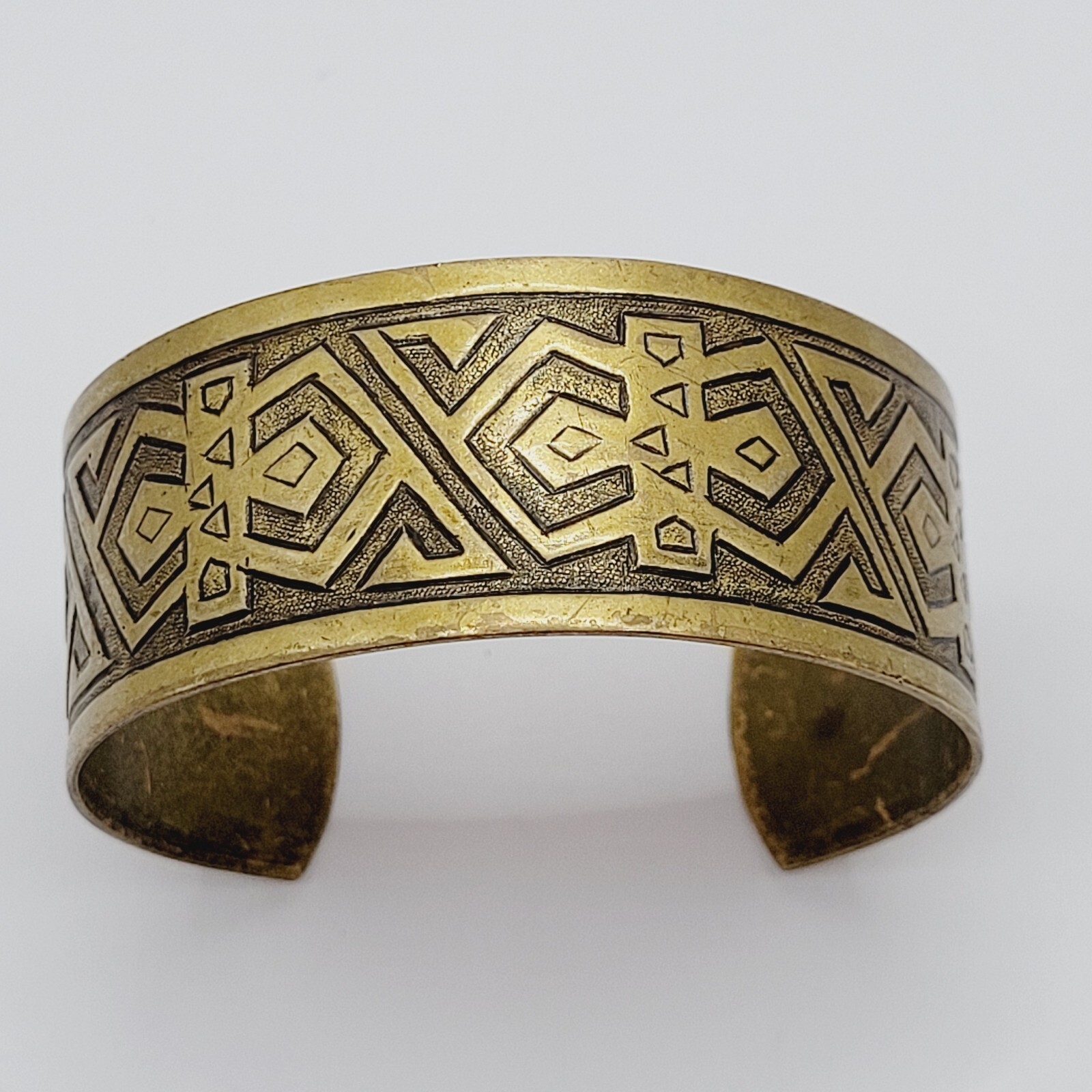 Southwestern Native Tribal Pattern Copper Vintage Cuff Bracelet with Brass Color