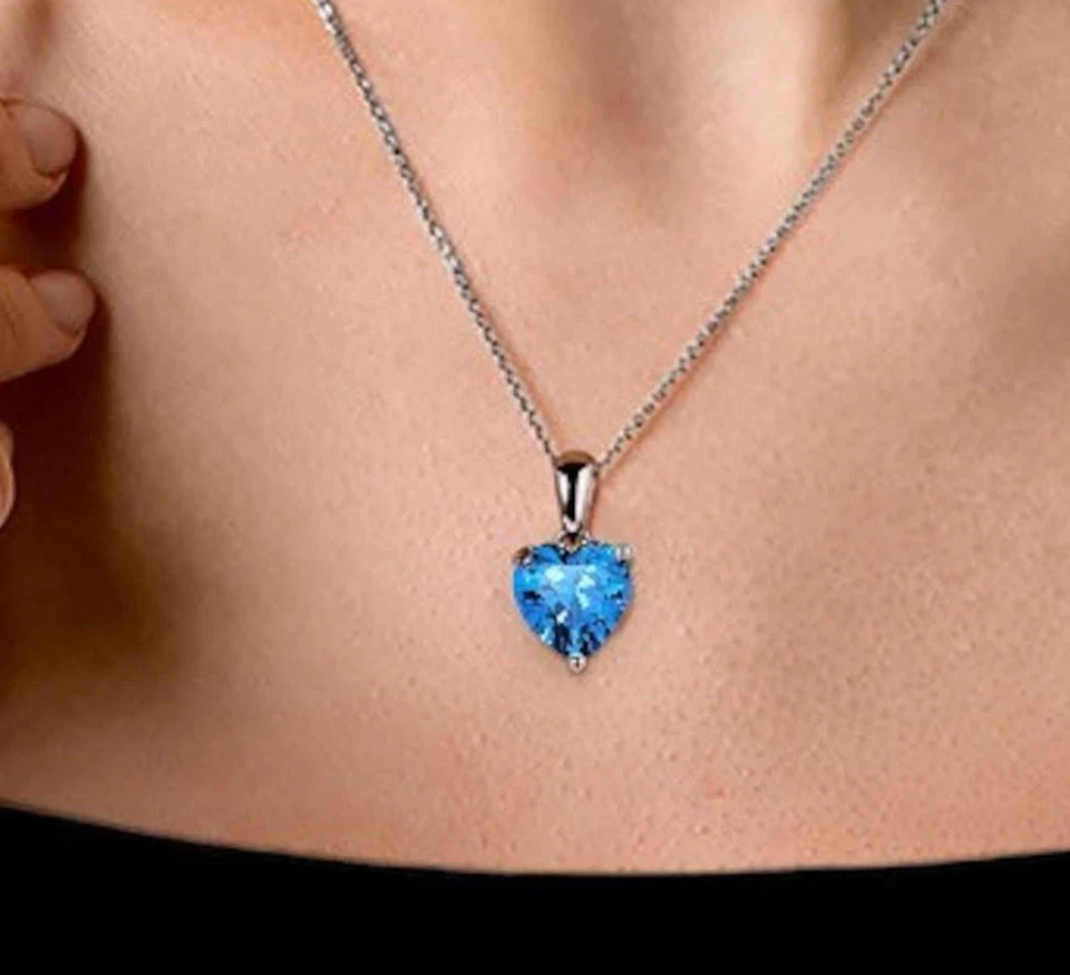 Heart Cut 15 Ct Natural Santa Maria Blue Aquamarine Pendant -925 Solid Silver