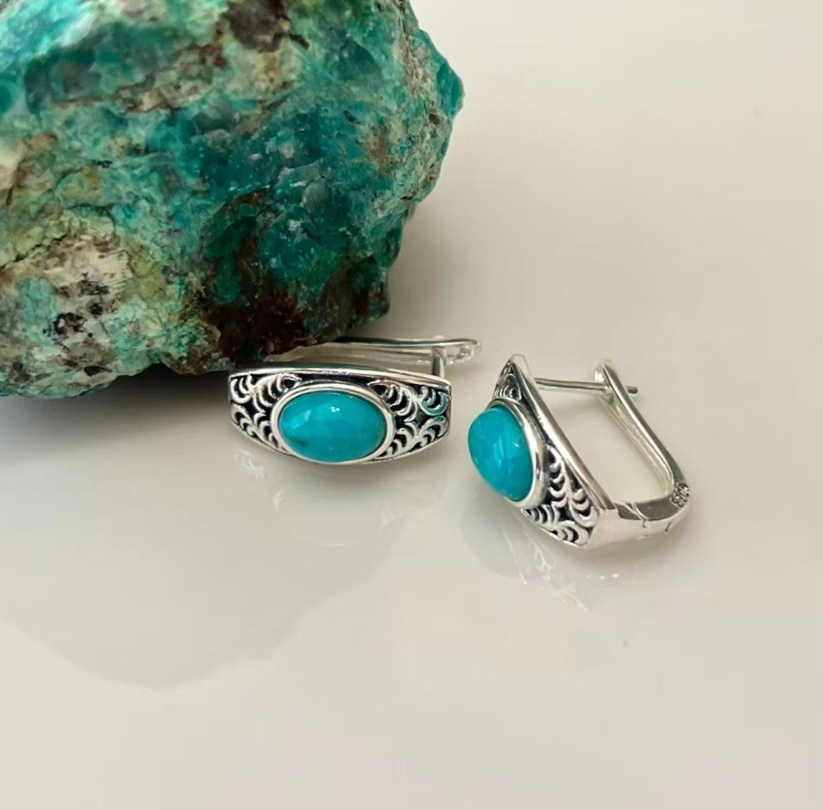 Native Oval 5x7mm Turquoise English Lock Stud 3/4”Earrings 925 Solid Silver