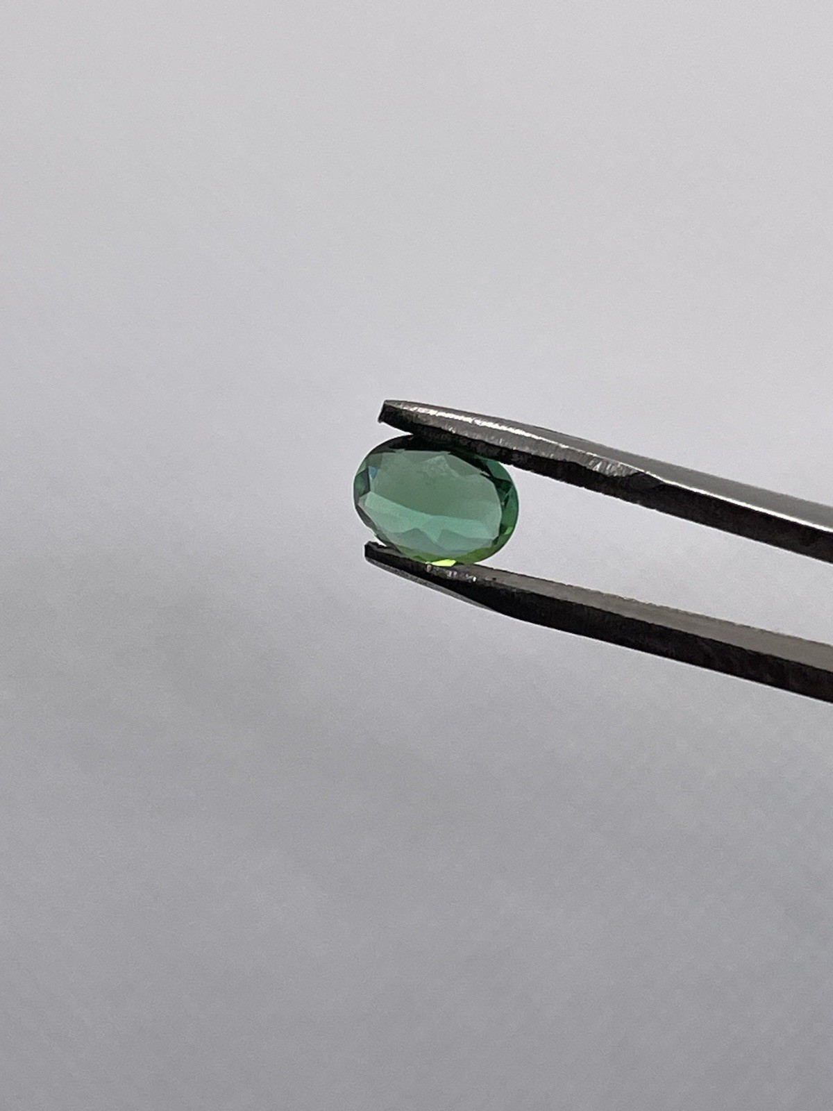 1 Carat Faceted Oval Chrome Green Tourmaline 7x5mm Loose Gemstone