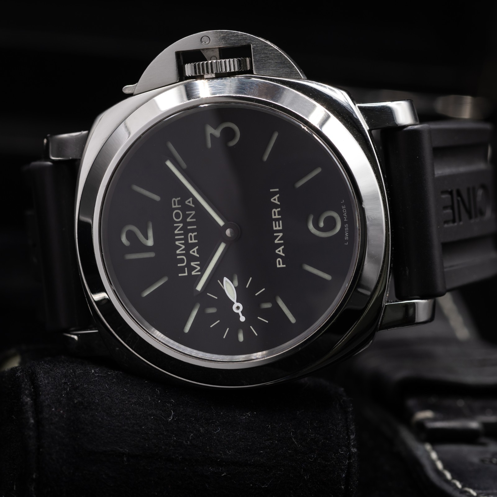 Panerai Luminor Marina PAM00111 44mm 2012 Near Mint Box Papers Extra Strap
