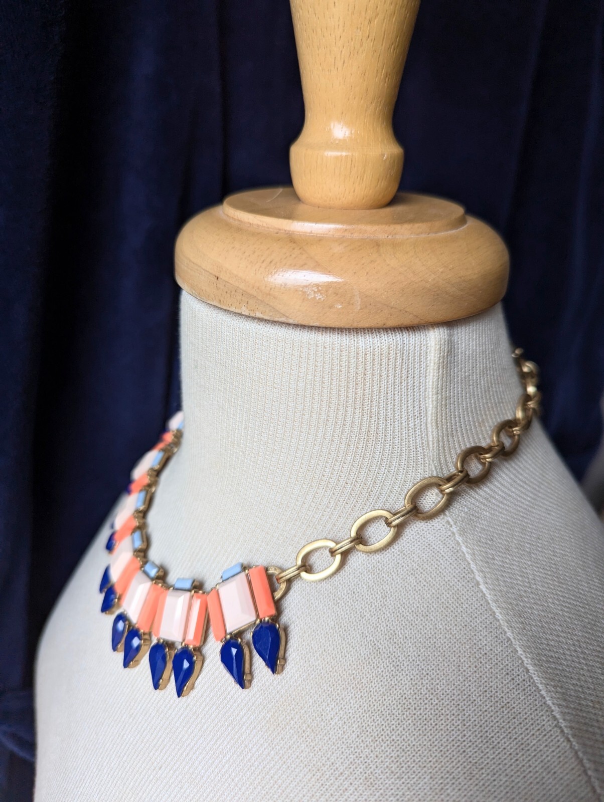 Bold J CREW Acrylic Stone Collar Peach BLUE Orange 18″ Gold Tone NECKLACE