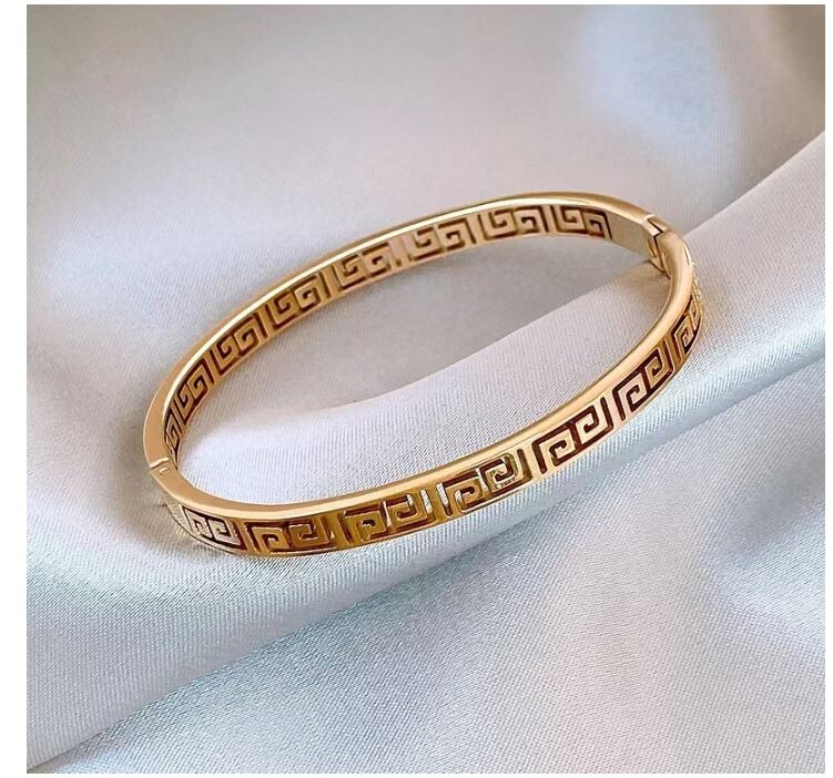 NEW WOMEN’S GREEK KEY BANGLE CUFF BRACELET STAINLESS STEEL YELLOW GOLD HINGE