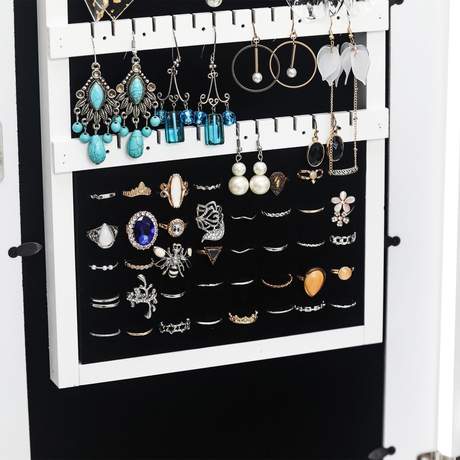 Simple PVC Wood Grain Coating Photo Storage Damp-proof Jewelry Mirror Cabinet