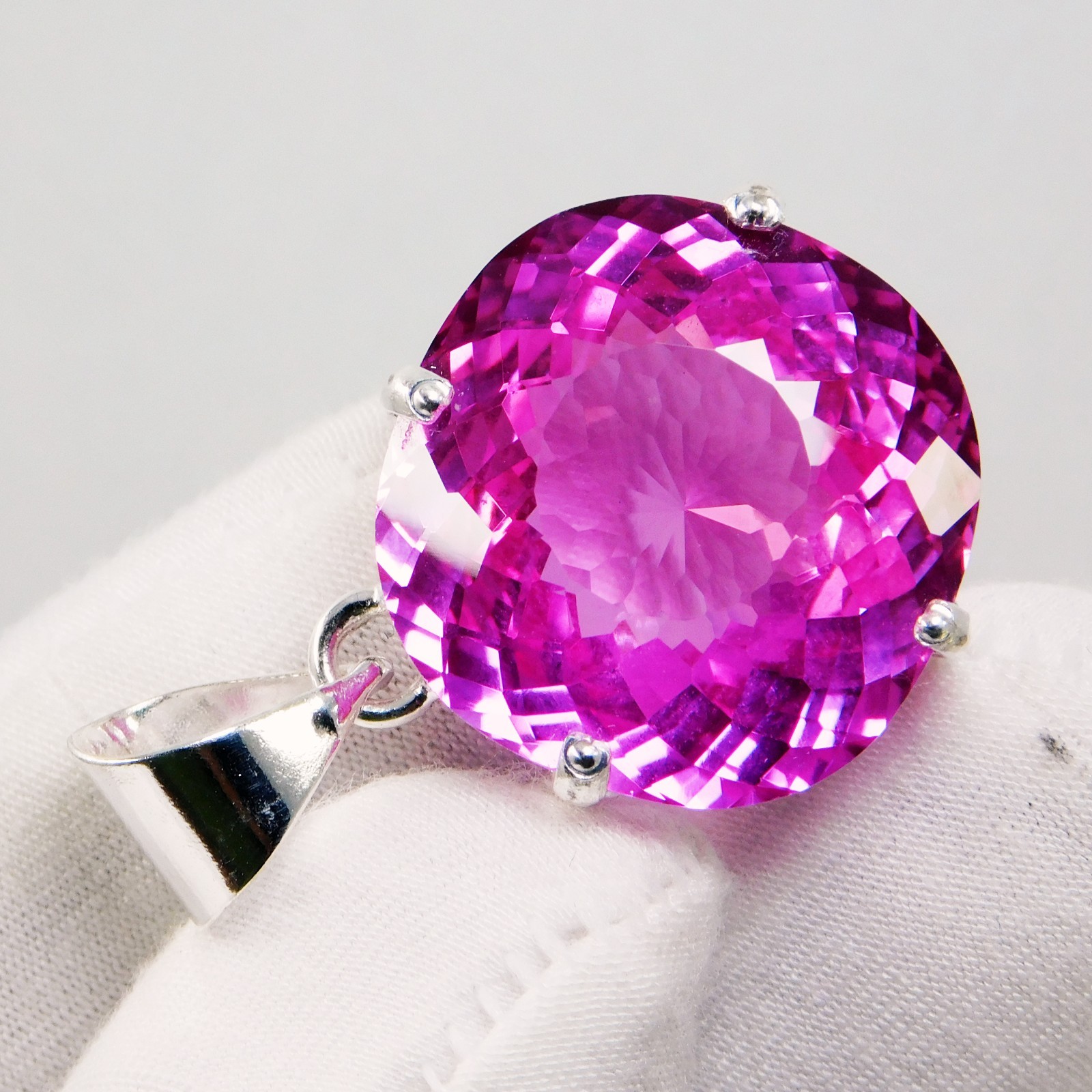 Natural 63.40 CT Certified Pink Ruby Loose Gemstone Pendant 925 Solid Silver