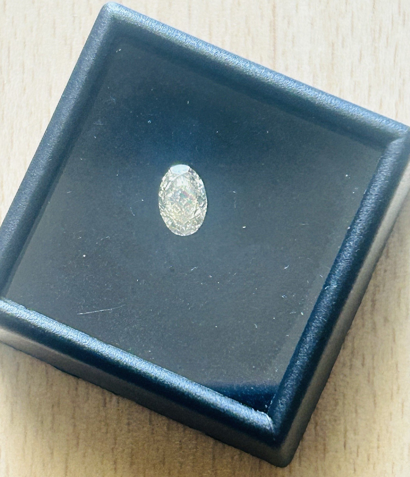 Lab Grown 1.00 Cts Fancy Yellow Color VS2 OVAL Cut IGI Certified Diamond