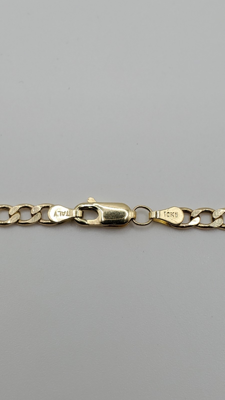 10K Yellow Gold Figaro Chain Necklace 4.3mm 24″ Men Women Italy, NEW