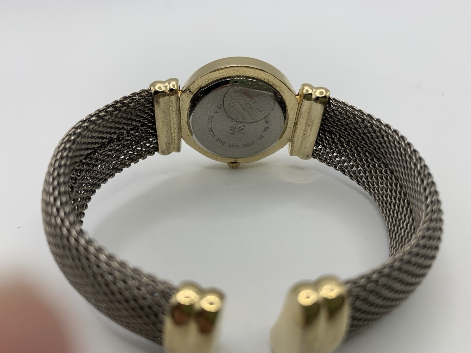 Futura Quartz Women’s Wristwatch Japan Mov’t 1821QB V377 Stainless Back
