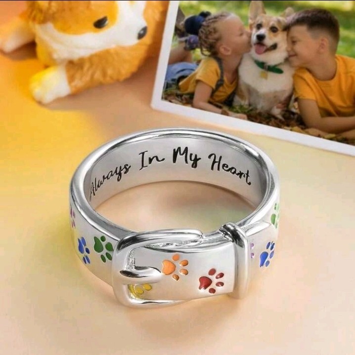 Silver-Plated Zinc Paw Print Design Ring Size 7 Engraved “Always In My heart”