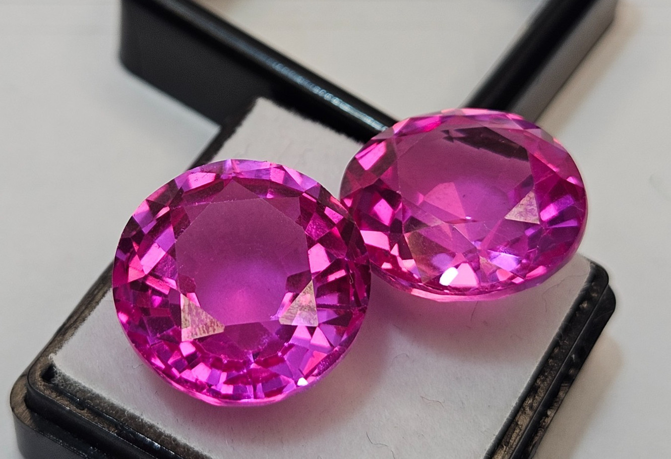 Pink Sapphire 35-36 Ct Round Cut Natural Gemstone Pair For Jewellery Making