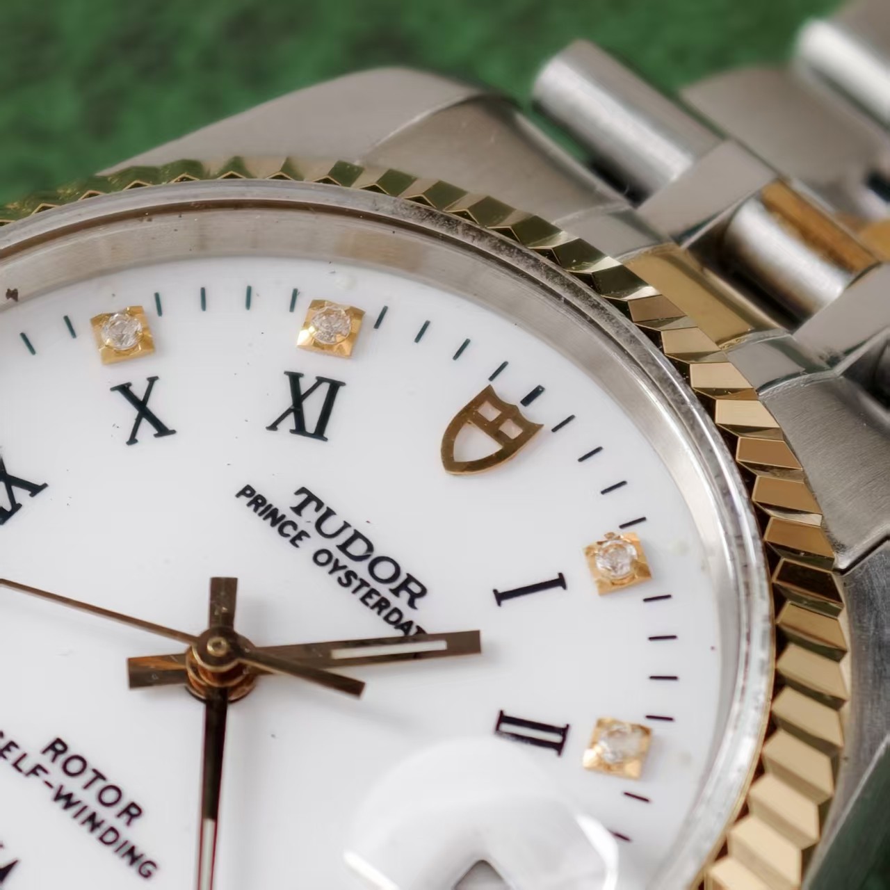 Tudor White 10-Diam Roman Dial Prince Date 74033 Men’s Watch Automatic 34mm