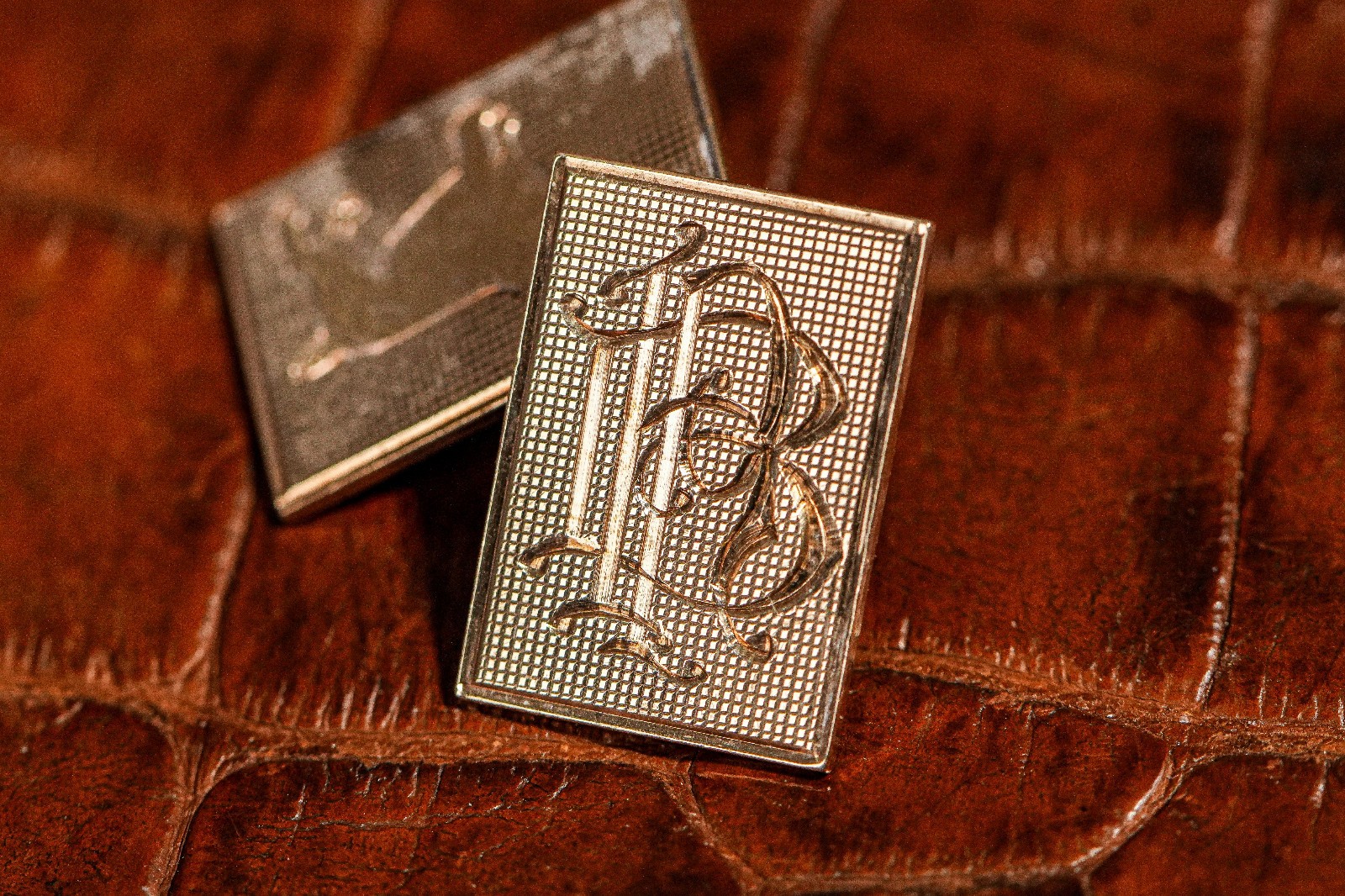 Stunning High Quality 9k Solid Gold Engine Turned Antique English Cufflinks