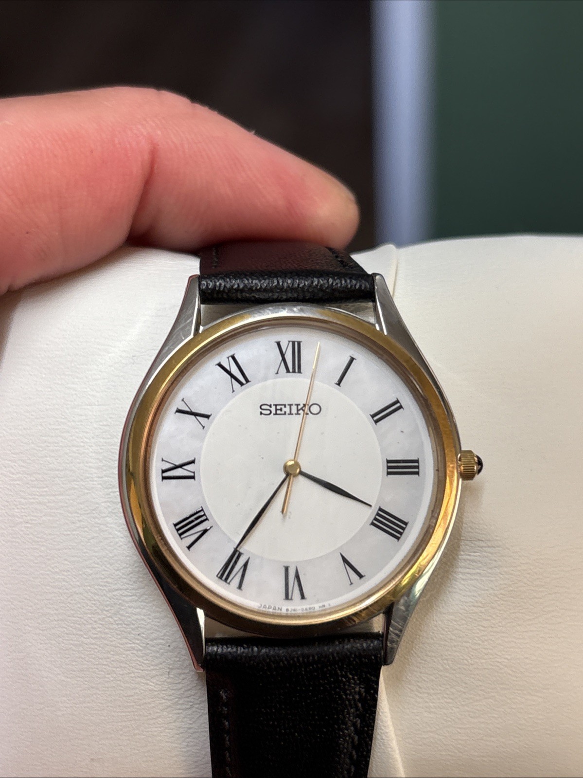157 Seiko 8J41-0AJ0 Men’s Classic watch