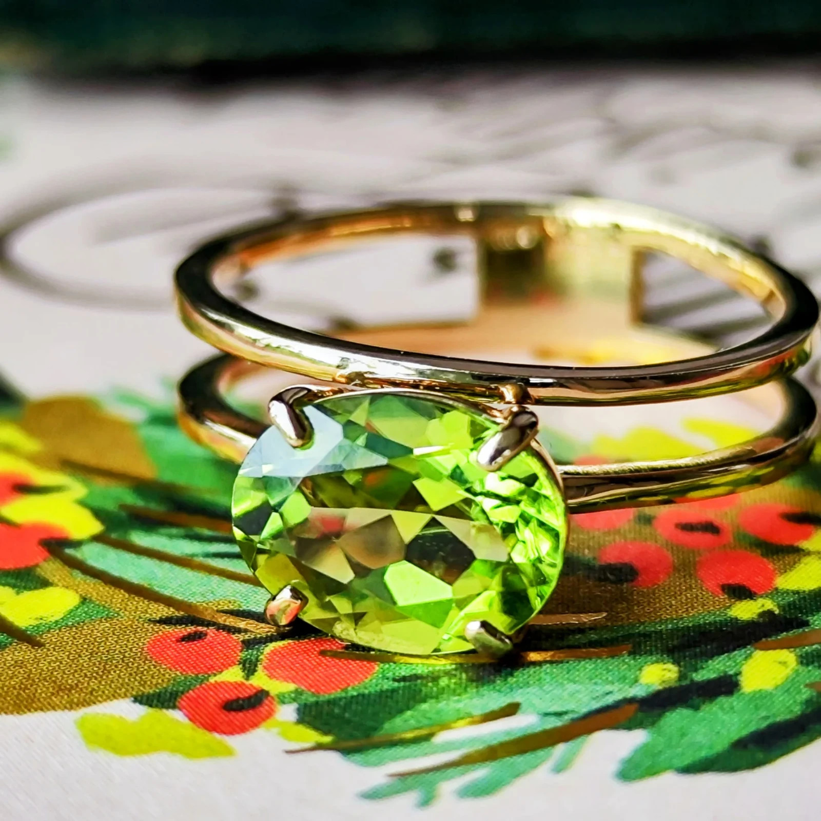 1.90ct Natural Peridot 18K Yellow Gold Ring 【Made in Japan】